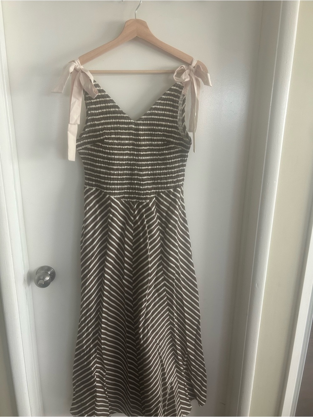 V-Neck Tie-Shoulder Striped Midi Dress - Taupe & White